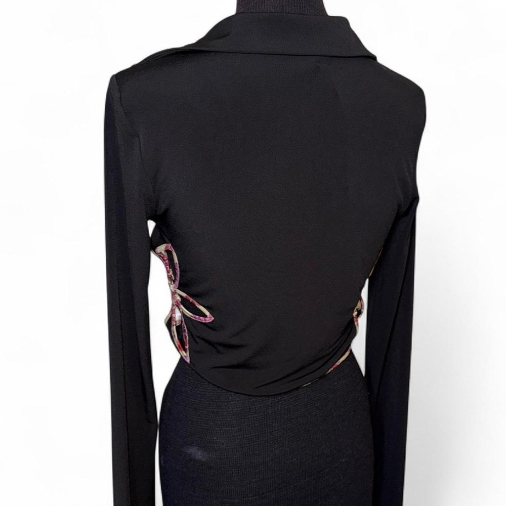 I.Am.Gia Renalee Black Floral Cutout Wrap top size M NWT - Picture 8 of 9